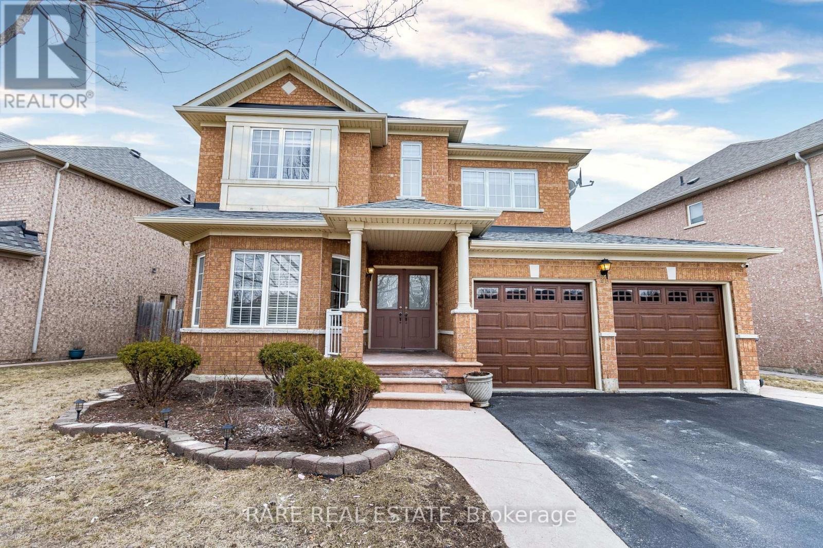 27 SUMMERSHADE STREET Brampton (Bram East), Ontario