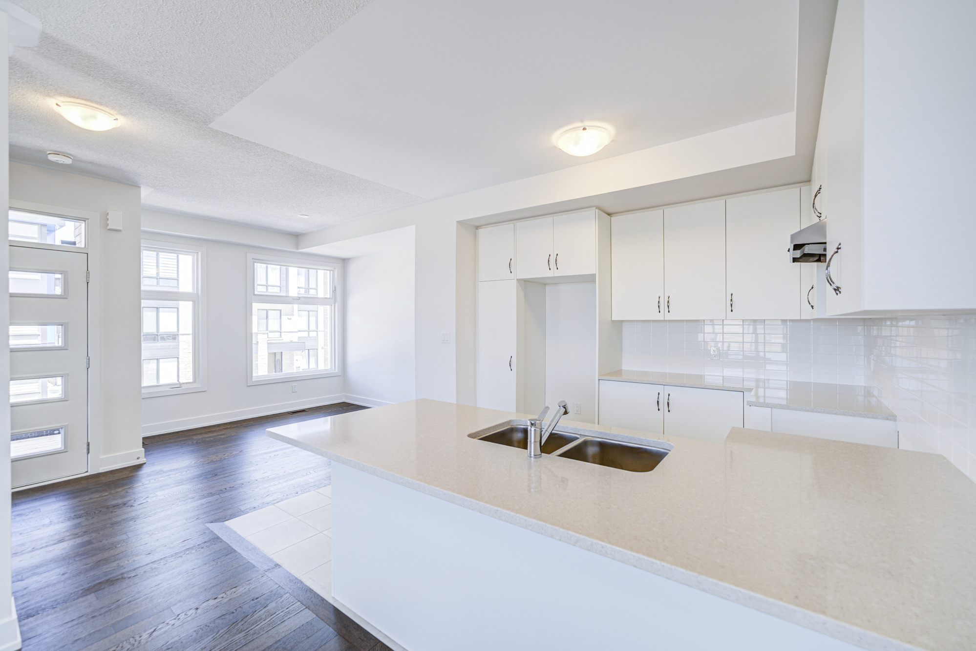 SOLD – 3070 Welsman Gardens, Oakville